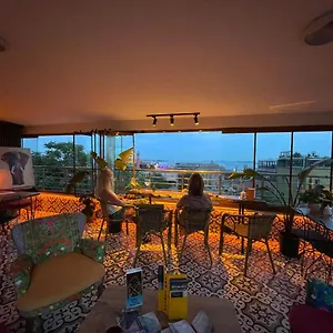 https://the-local-exclusive.istanbul-turkeyhotels.com